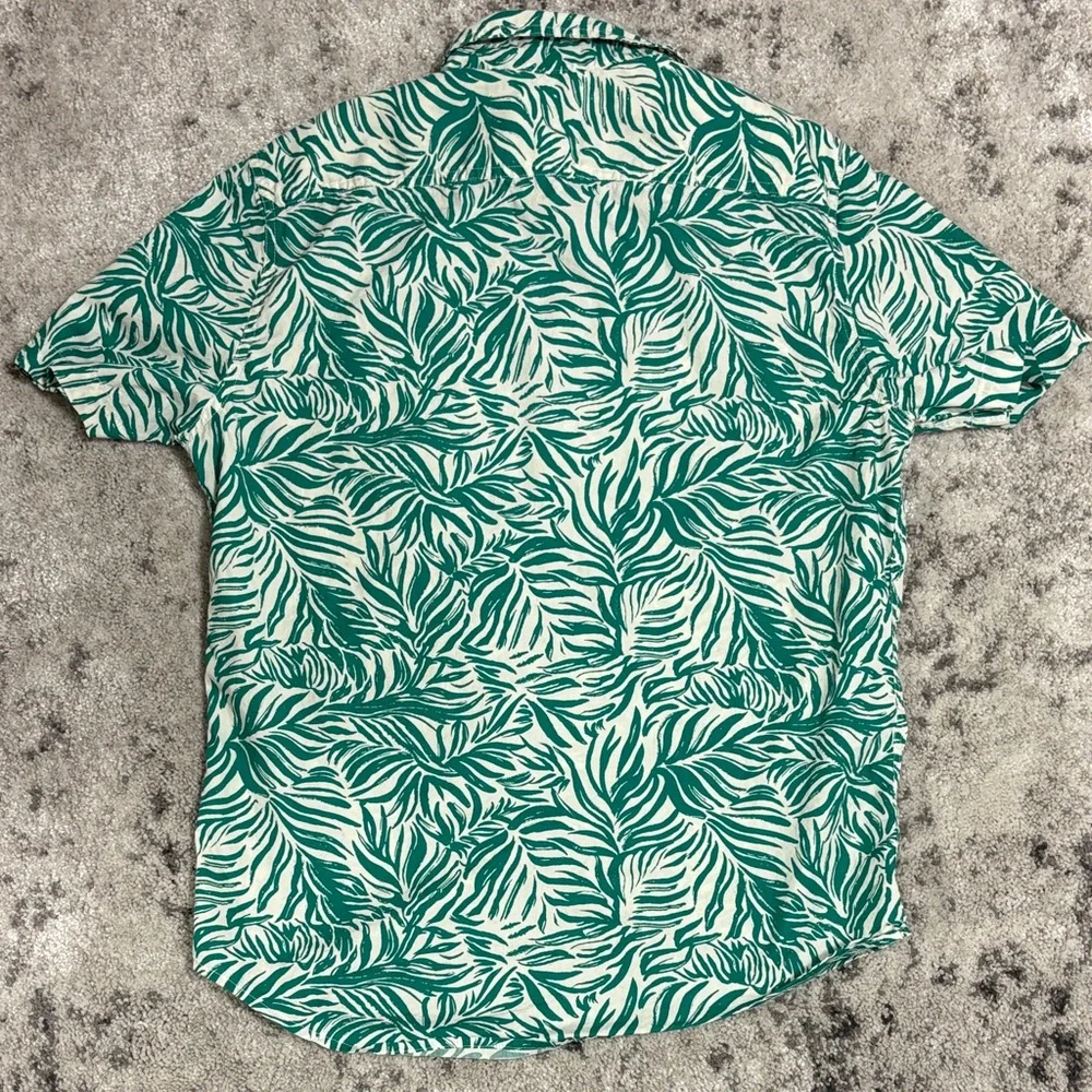 Levi's Green Leaf Pattern Men's Shirt - Picture 6 of 6